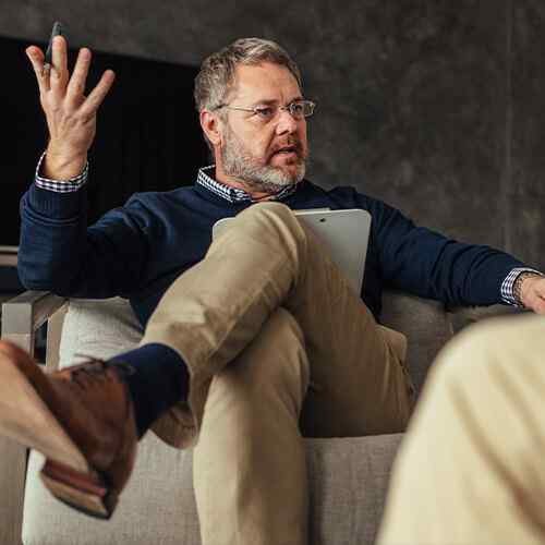 افضل 11 دكتور نفسي في العين